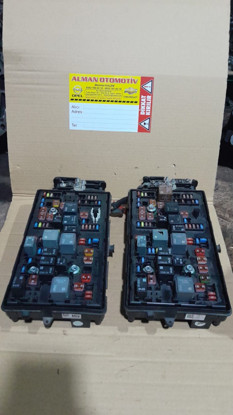 Opel İnsignia Çıkma Sigorta Kutusu