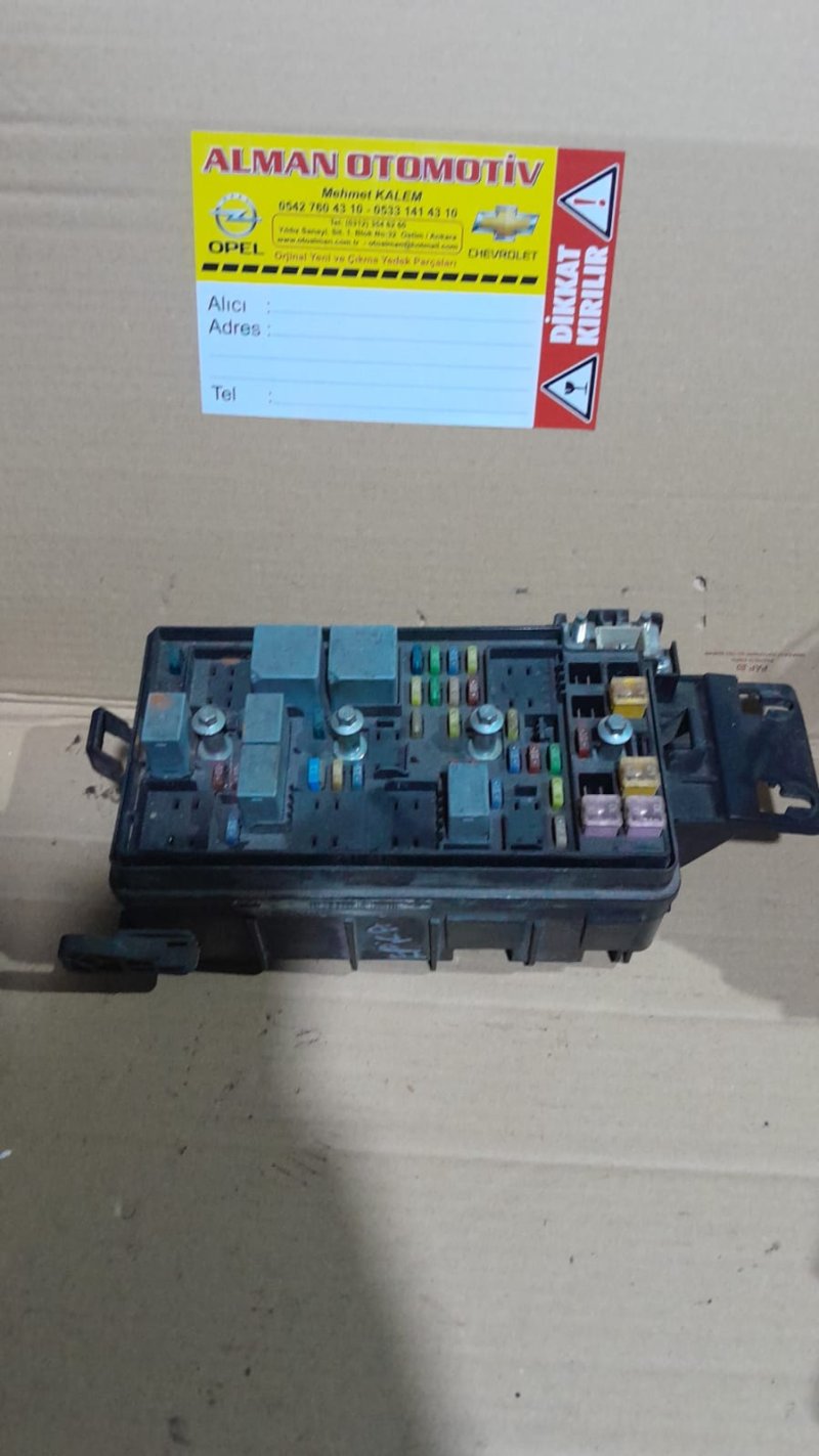 Chevrolet Epica Çıkma Motor İçi Sigorta Kutusu