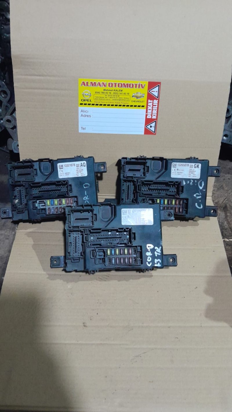 Corsa D Çıkma İç Sigorta Tablası